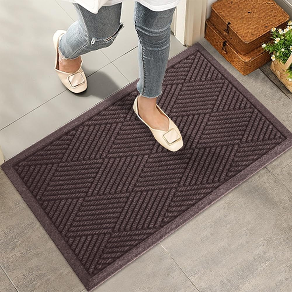 Sturdy Front Door Mat, Absorbent Muddy Dirt Resist Welcome Door Mats Outdoor Indoor, Stain and Fade Resistant, Non-Slip Rubber Backing Low Profile Doormat for Entryway, 30×17, Coffee